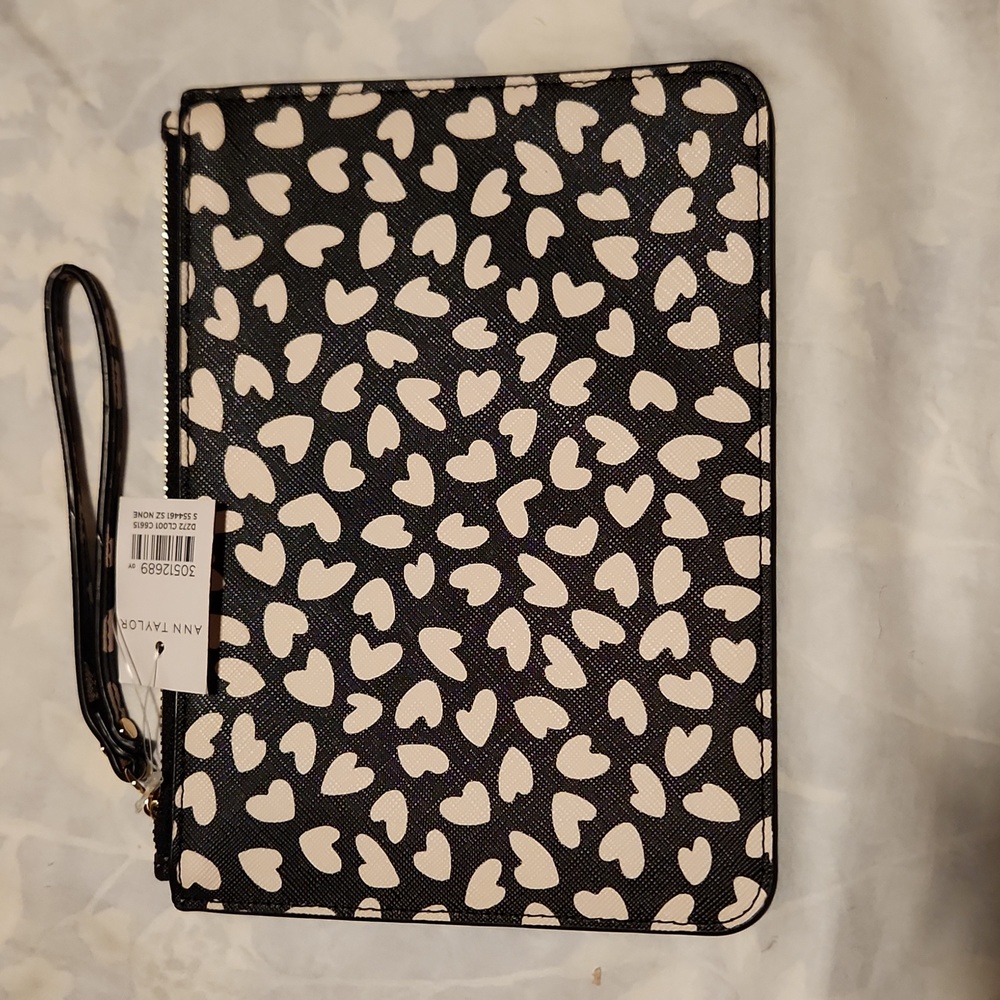 NWT- Ann Taylor heart wristlet